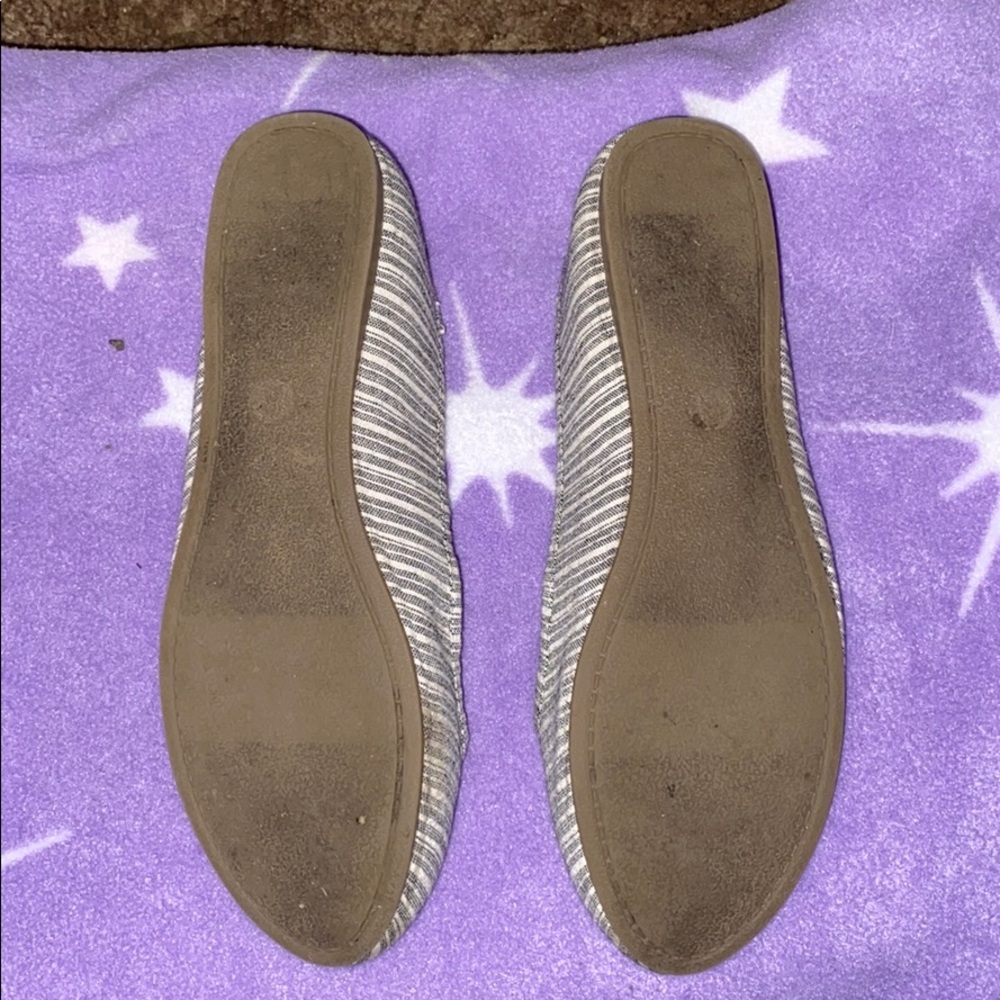 Shoes - Picture 2 of 3